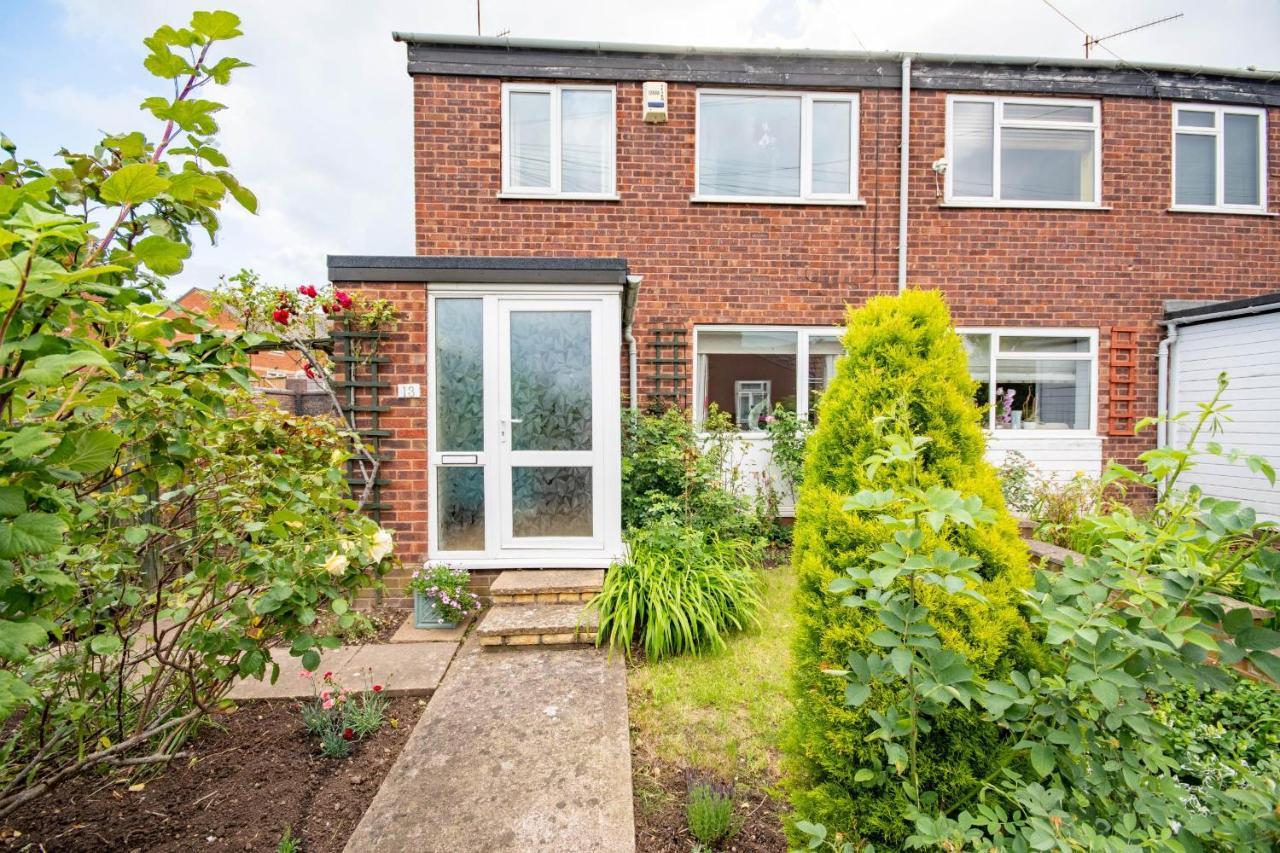3-Bedroom House With Garden, Conservatory, In Centre Of Worcester Exterior foto